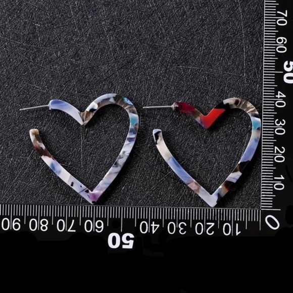 Zara Bohemian Heart Hoop Earrings Leopard Tortoise - Picture 6 of 10